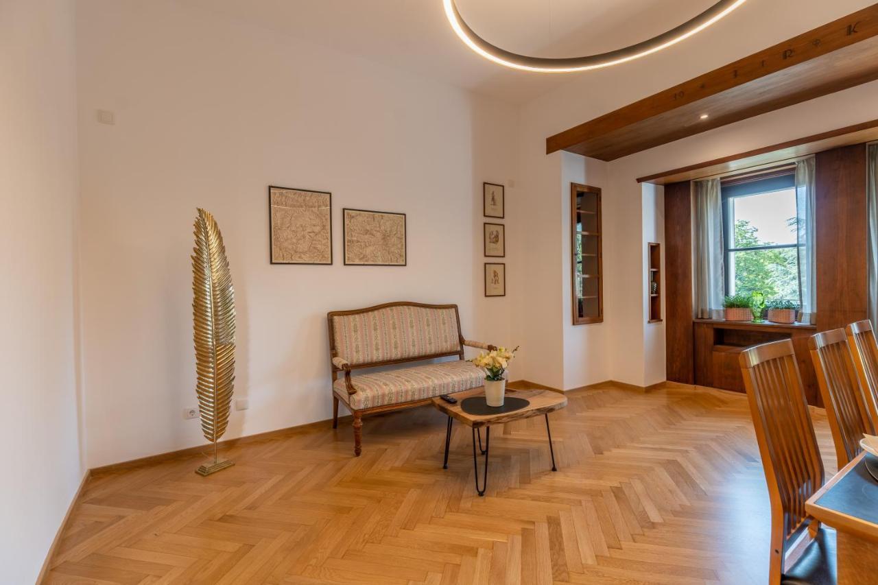 Villa Stubai - Penthouse In The Heart Of เมราโน ภายนอก รูปภาพ